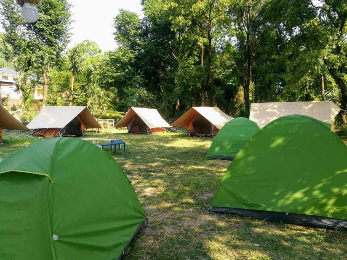بيت شباب Monkey Mud House And Camps, Bir المظهر الخارجي الصورة